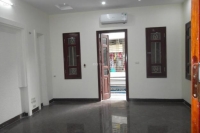 Cho thuê nhà kiểu biệt thự Lạc Long Quân 91m2 x 4 tầng, có sân nhỏ (3)